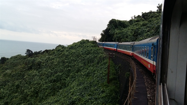 Kereta api pelancongan Hue-Da Nang akan dibuka