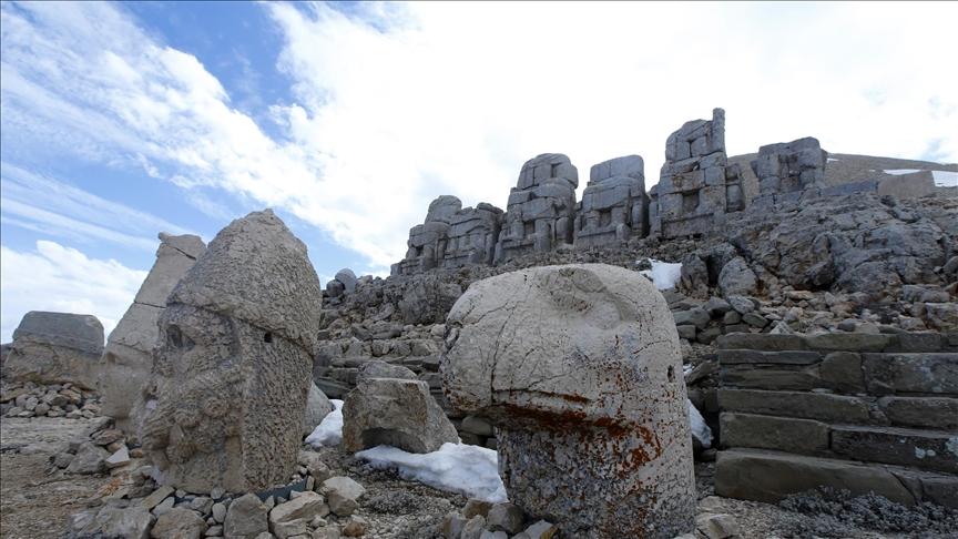 Patung Monumental Mount Nemrut terselamat daripada gempa Turkiye